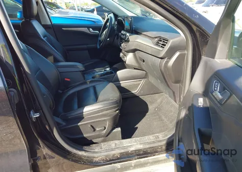 2022 Ford Escape Titanium из США, поврежденный, VIN 1FMCU9J94NUB94286
